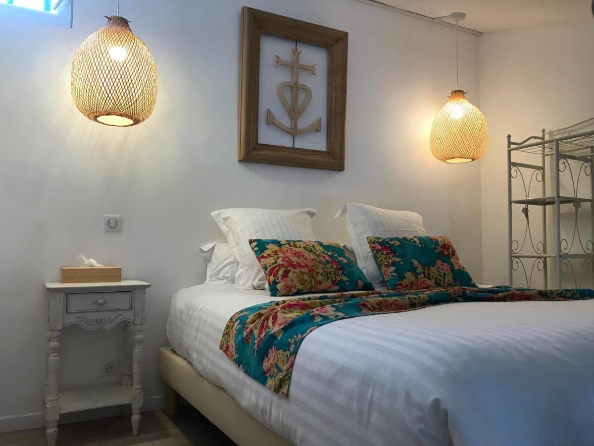L'Estrambord De Camargue Bed and Breakfast Saintes-Maries-de-la-Mer Exteriör bild