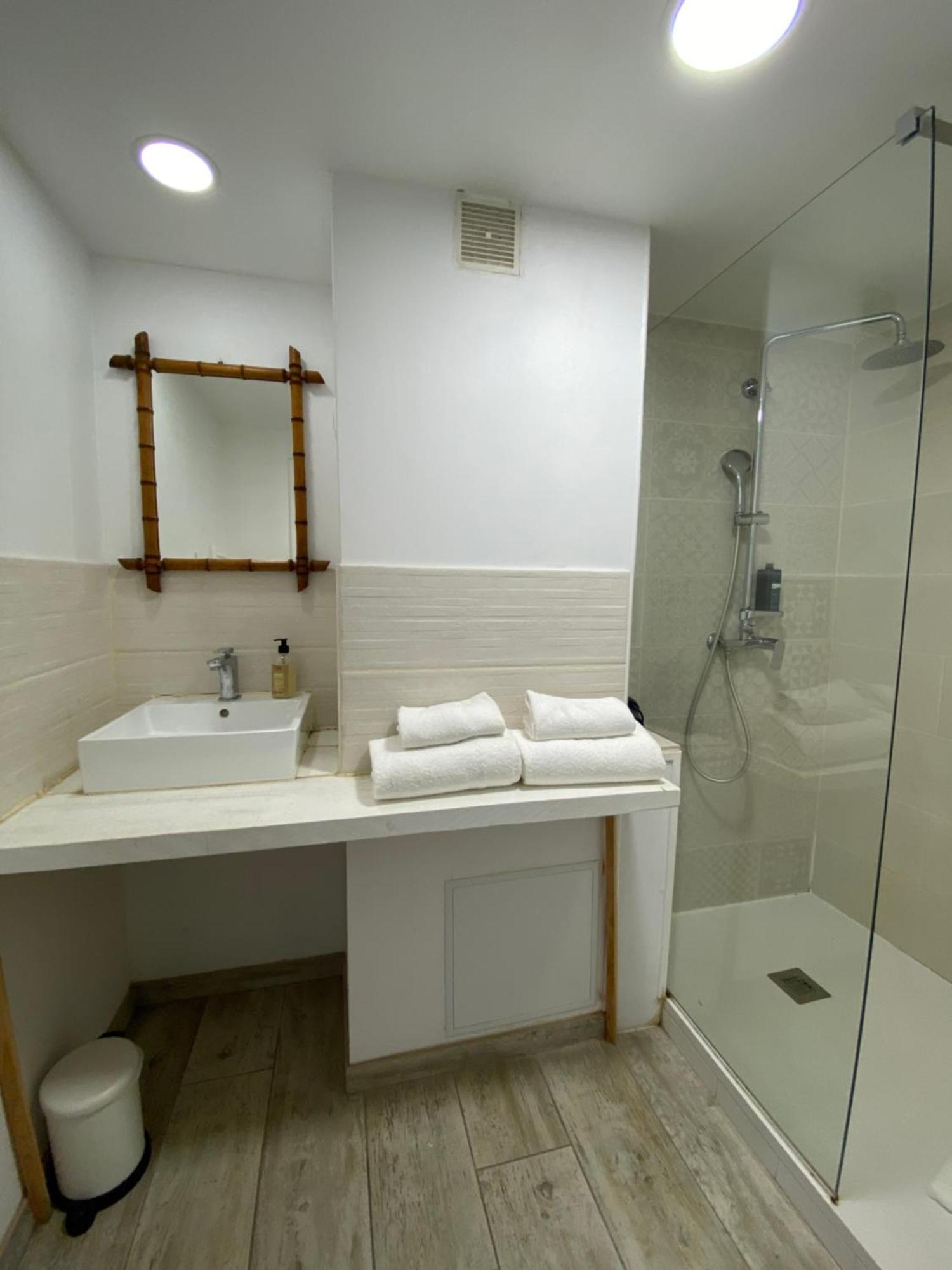 L'Estrambord De Camargue Bed and Breakfast Saintes-Maries-de-la-Mer Exteriör bild