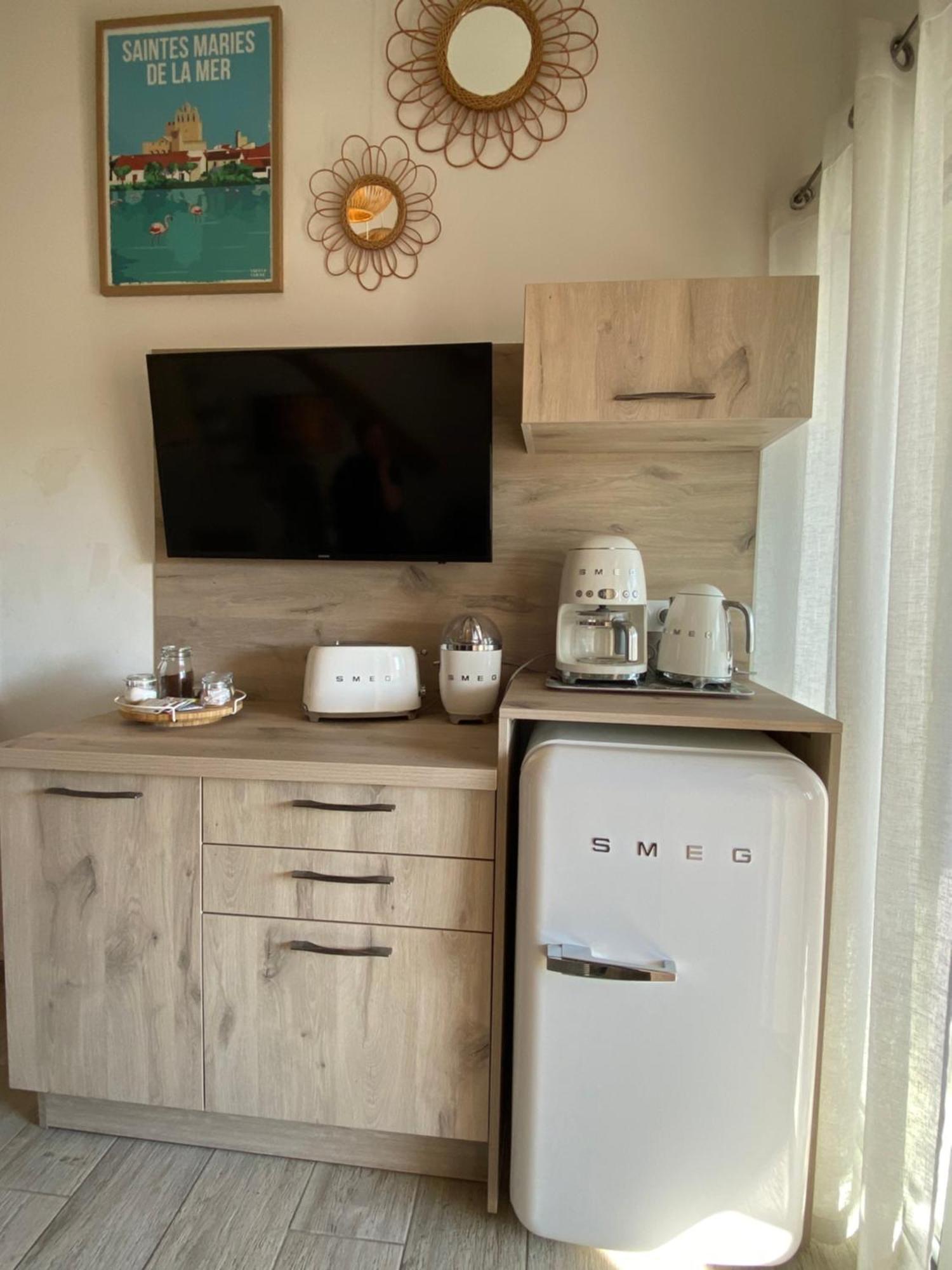 L'Estrambord De Camargue Bed and Breakfast Saintes-Maries-de-la-Mer Exteriör bild